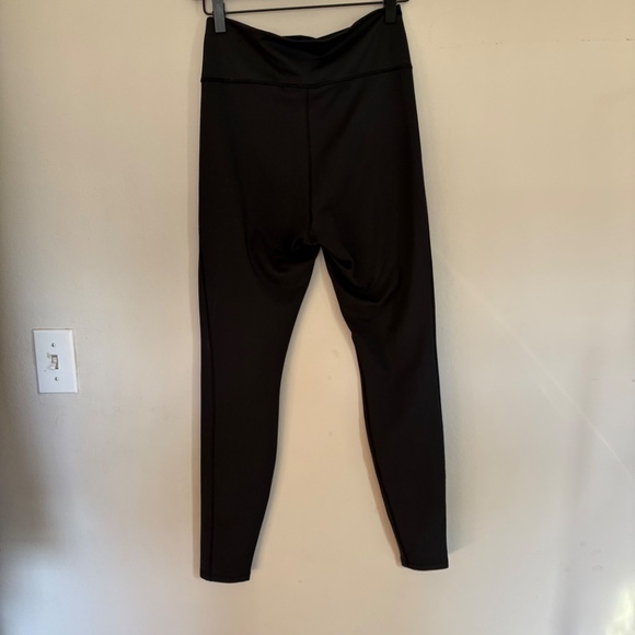 Nike Medium Dri Fit Workout Leggings - Picture 2 of 3